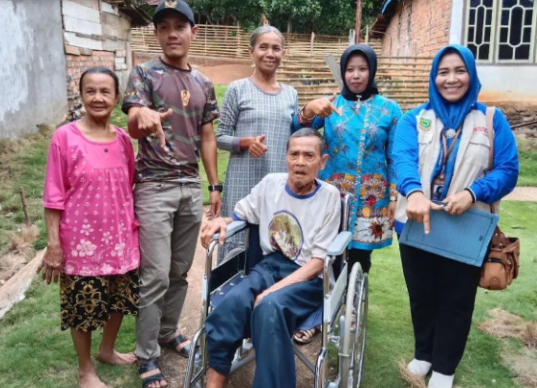 Penyaluran Bantuan Lansia